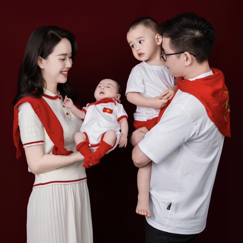 Gia đình nhỏ đủ nếp - tẻ của MC Mai Phương.