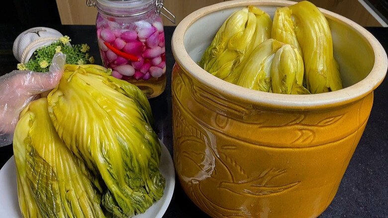 Cô nghén nặng nhưng chỉ cần ngửi thấy mùi đồ muối chua là sẽ ăn cực ngon miệng.