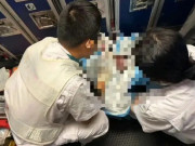 Bà bầu - Thai phụ 16 tuổi chuyển dạ sinh con trên máy bay, nghi dương tính với giang mai, bạn trai từ chối nhận trách nhiệm