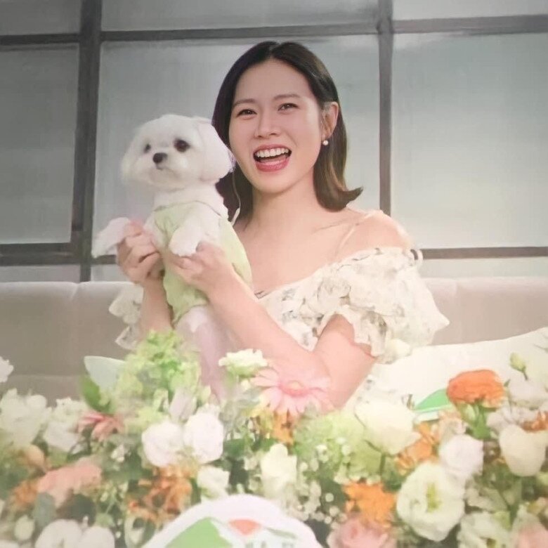 Son Ye Jin từng tròn trịa thấy rõ khi mang bầu.