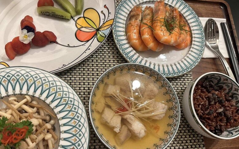 Mỹ nhân VTV vừa chi nửa tỷ đi đẻ lần 2: Dành 100 triệu cho 8 ngày ở cữ, an tâm vì “người khác đau ví chứ không phải mình” - 3