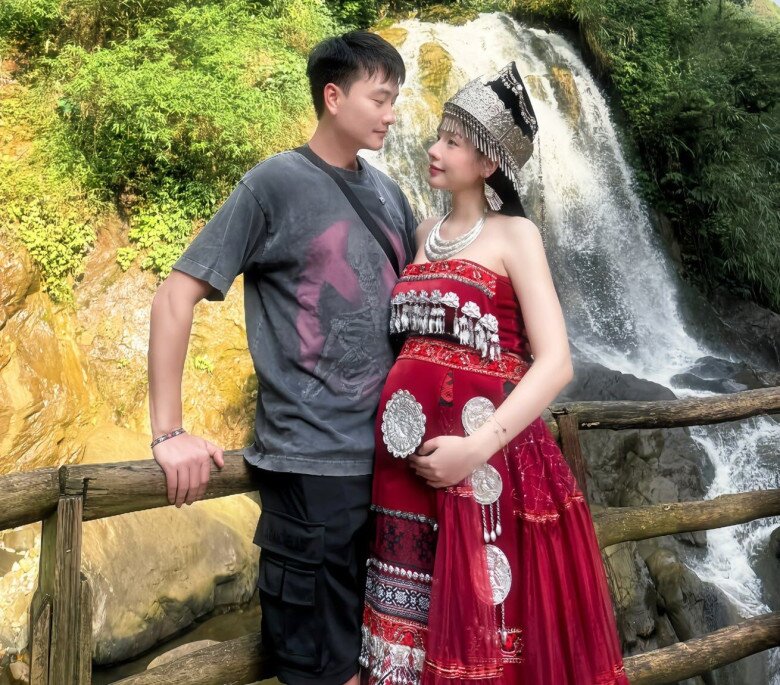 Trọng Lân đồng hành cùng vợ trong suốt thai kỳ.