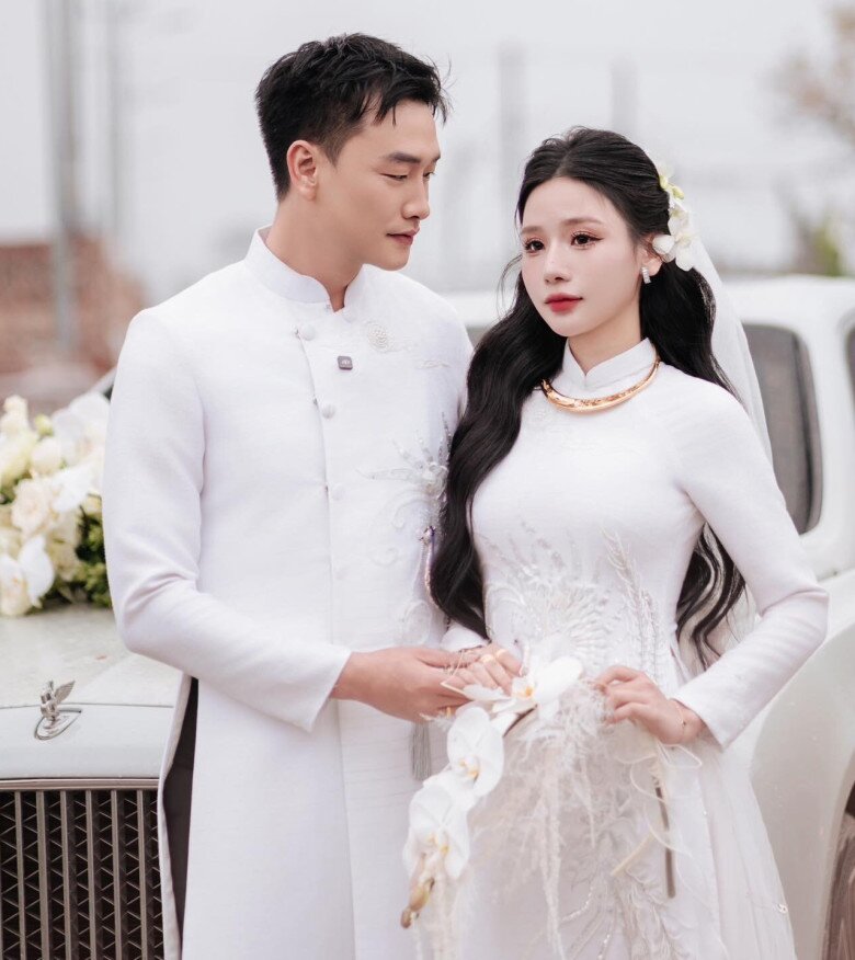 Lễ ăn hỏi kết hợp thành hôn của cặp đôi diễn ra vào tháng 2 vừa qua.
