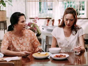 Mẹ U50 bất ngờ đẻ thêm em trai dù xa chồng gần 1 năm, con gái nghĩ bà ngoại tình nên từ mặt và cái kết đẫm nước mắt