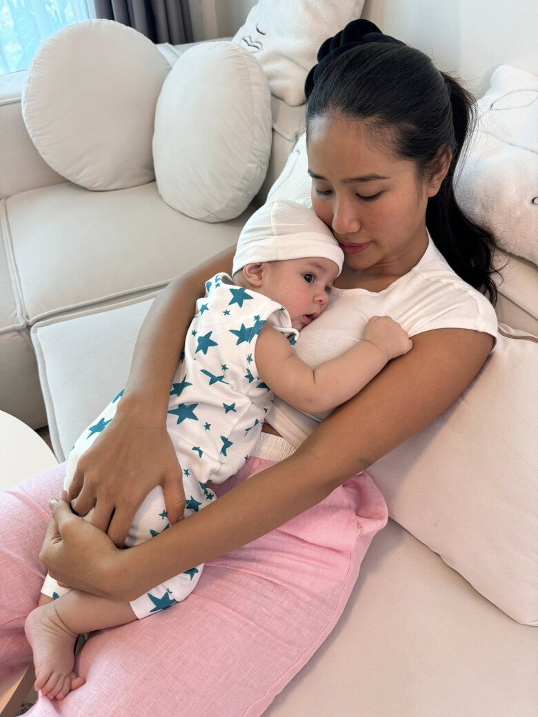 Gái quê miền Tây amp;#34;siêu vòng 3amp;#34; sinh con quốc tịch Úc, chồng chi nửa tỷ/tháng chăm vợ con - 4