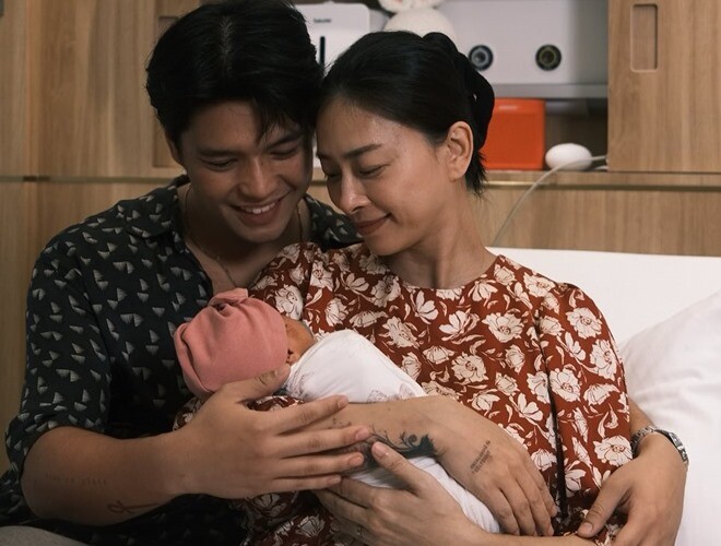 Bé Gạo - con gái Ngô Thanh Vân chào đời được ít ngày. Hiện đã về nhà tại Quận 2, TP.HCM cùng bố mẹ.