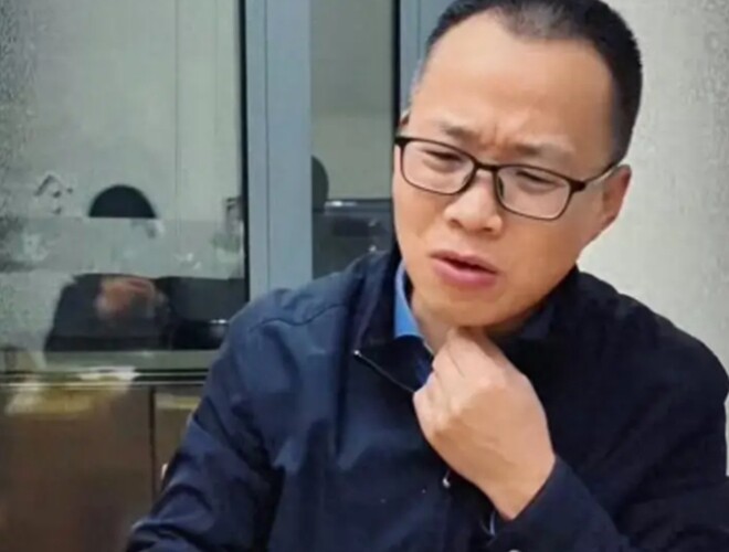 Bác sĩ Chu hướng dẫn mọi người, cha mẹ cách xử lý khi trẻ bị hóc xương cá.