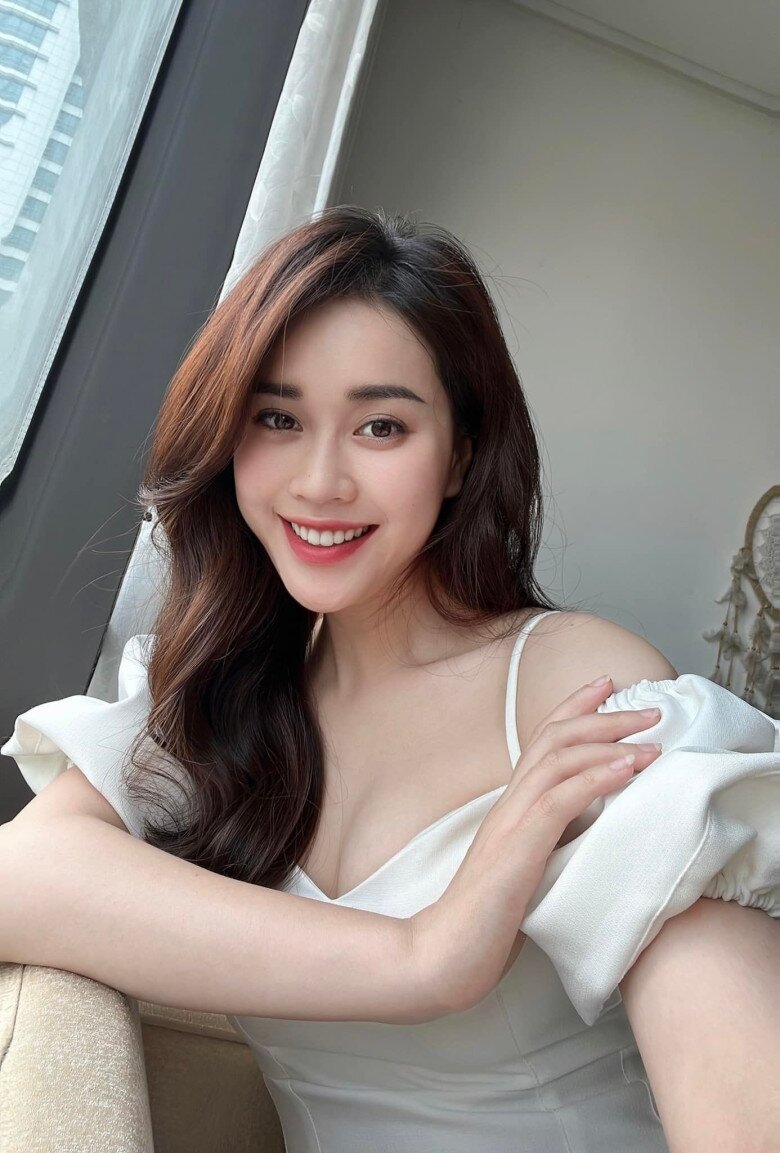 Á khôi sinh viên 2 năm sinh 2 con cùng chồng Tiến sĩ, mẹ đẹp con xinh khiến Hoa hậu Ngọc Hân cũng phải amp;#34;xin víaamp;#34; - 14