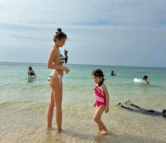 Hot girl nóng bỏng U35 vừa làm mẹ 4 con vừa lên chức bà ngoại, 3 năm sau ai cũng sốc - 4
