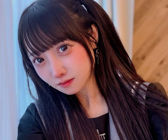 Jirai-chan sở hữu gương mặt xinh đẹp nhờ phẫu thuật thẩm mỹ.