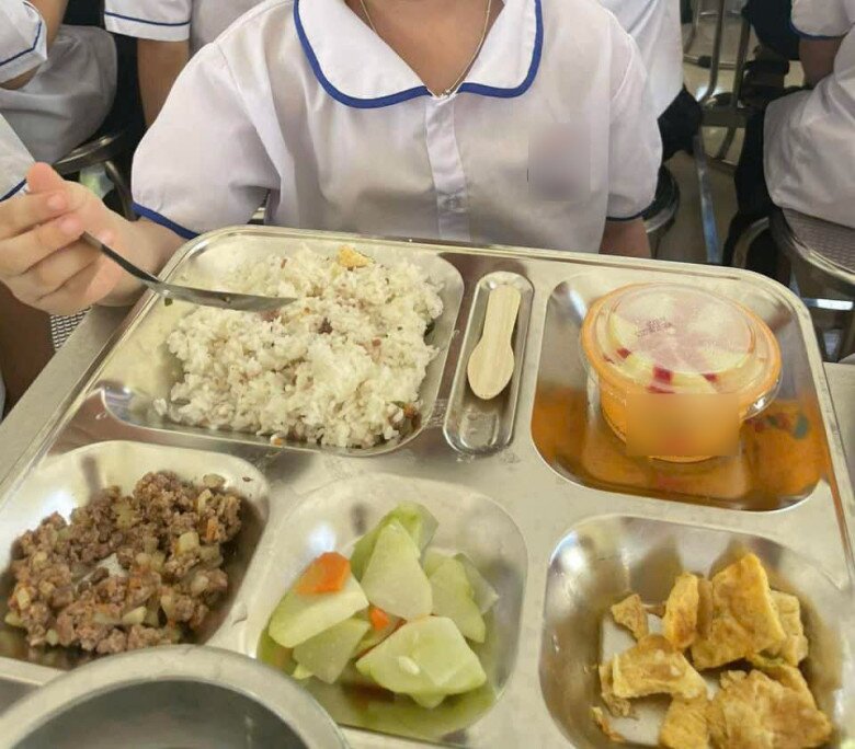 Bữa ăn 21 nghìn đồng.