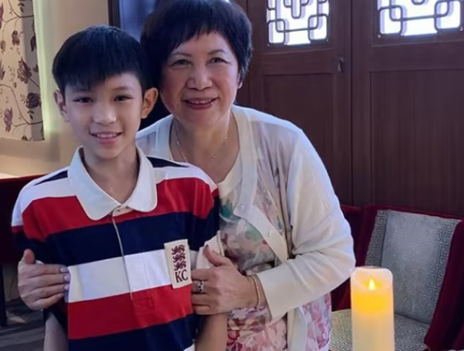 Trương Mộ Đồng kể chuyện về nghề nghiệp của bố khiến bạn học tò mò.
