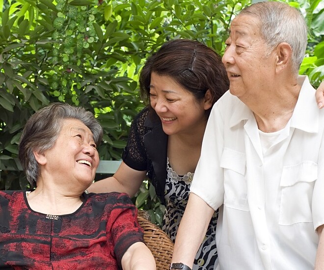Hai con đáng yêu của Á hậu Tú Anh và chồng trẻ