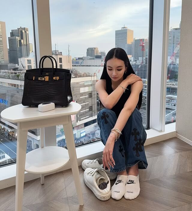Mẹ đơn thân trong amp;#34;đám cưới 15 thỏi vàngamp;#34; ly hôn sau 2 tháng, bị chồng đại gia đòi lại 40 tỷ, đòi đến cả đôi dép cũ - 9