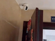 Yêu con - Mẹ lắp camera kín nhà theo dõi con nghỉ hè, cảnh tượng ghi lại được khiến bà tức giận