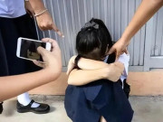 Con du học nước ngoài về đi làm lương 10 triệu/tháng, tình trạng hiện tại khiến bố mẹ bán nhà trả nợ