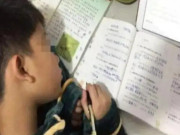 Yêu con - Con trai học đến nửa đêm, kêu mệt mẹ vẫn không cho đi ngủ và cái kết đẫm nước mắt