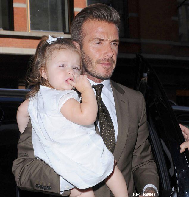 Nhan sắc thật của Harper Beckham khiến 6 triệu người xem đi xem lại, tiểu mỹ nhân càng lớn càng đẹp giống mẹ - 7