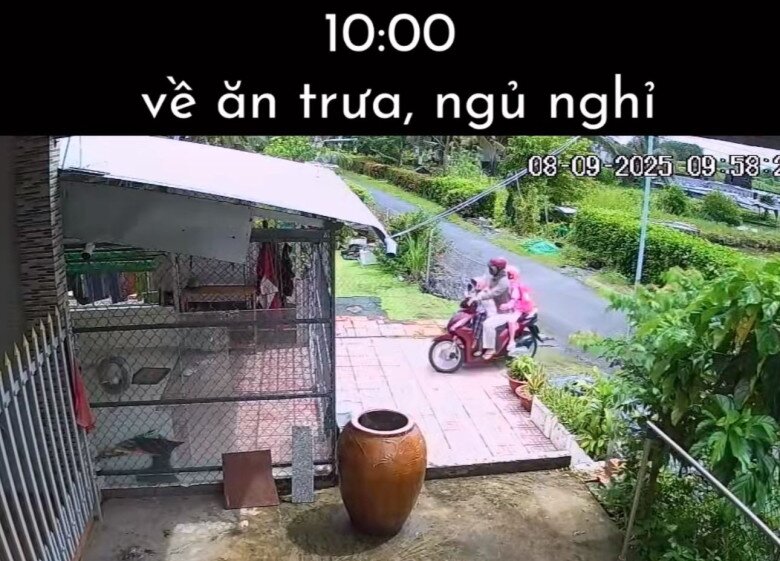Bản thân bà mẹ có nhiều thời gian rảnh nên muốn tự đưa đón con về nhà ăn ngủ cho đảm bảo.