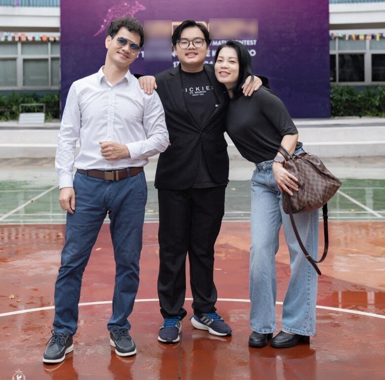 Vợ chồng Xuân Bắc rất tự hào về quý tử, vừa hài hước giống bố lại vừa chăm ngoan học giỏi.
