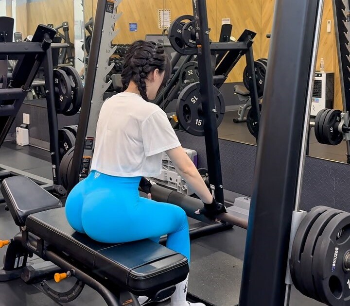 Quen người đàn ông 1m91, nặng 100kg sau mới biết là con trai Chủ tịch, cô gái Sài Gòn làm mẹ bỉm sướng, trẻ như học sinh - 10