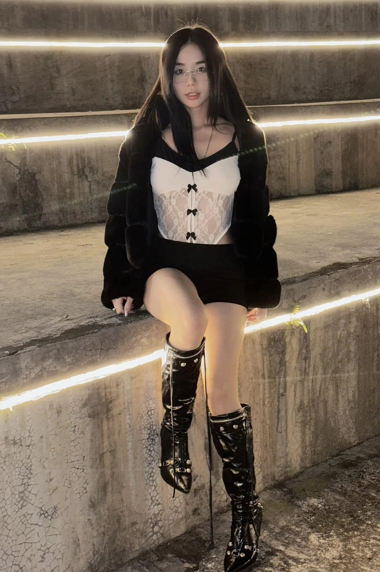 Phong cách ăn mặc đời thường của Cindy Lư.