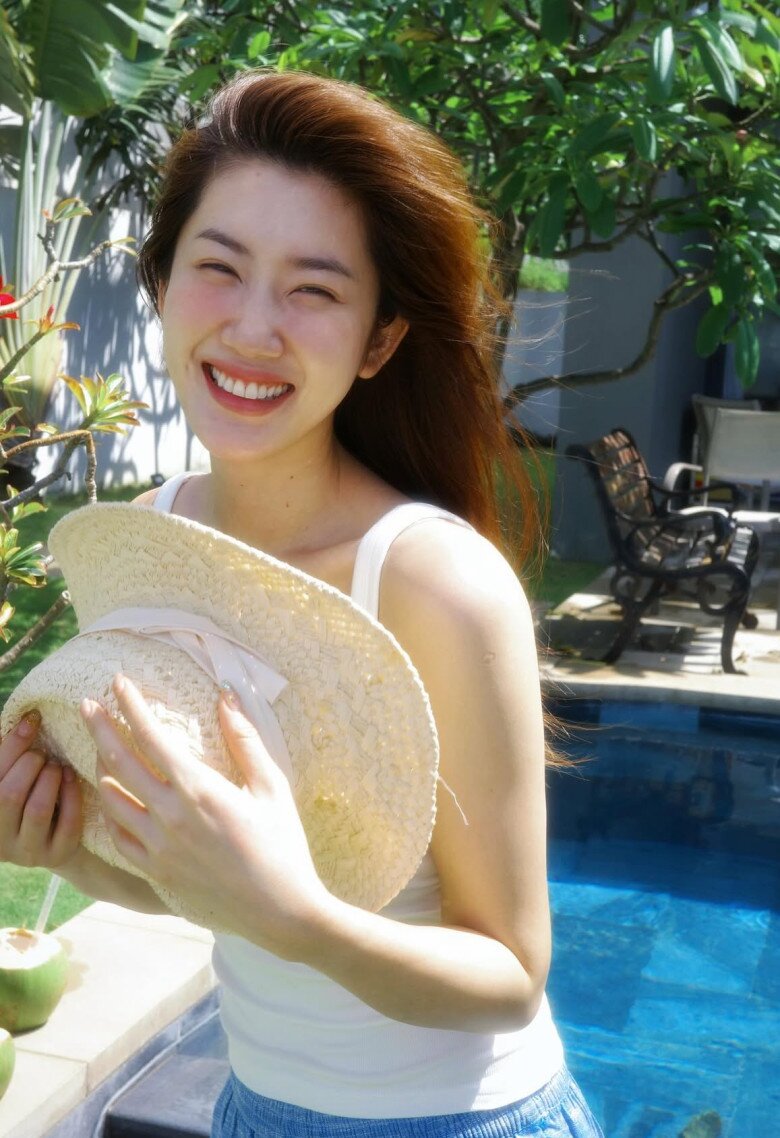 Cô gái từng bị amp;#34;đá văngamp;#34; khỏi Top 10 Hoa hậu Việt Nam, nay nổi tiếng, nhan sắc thăng hạng được khen xinh như Lưu Diệc Phi - 4