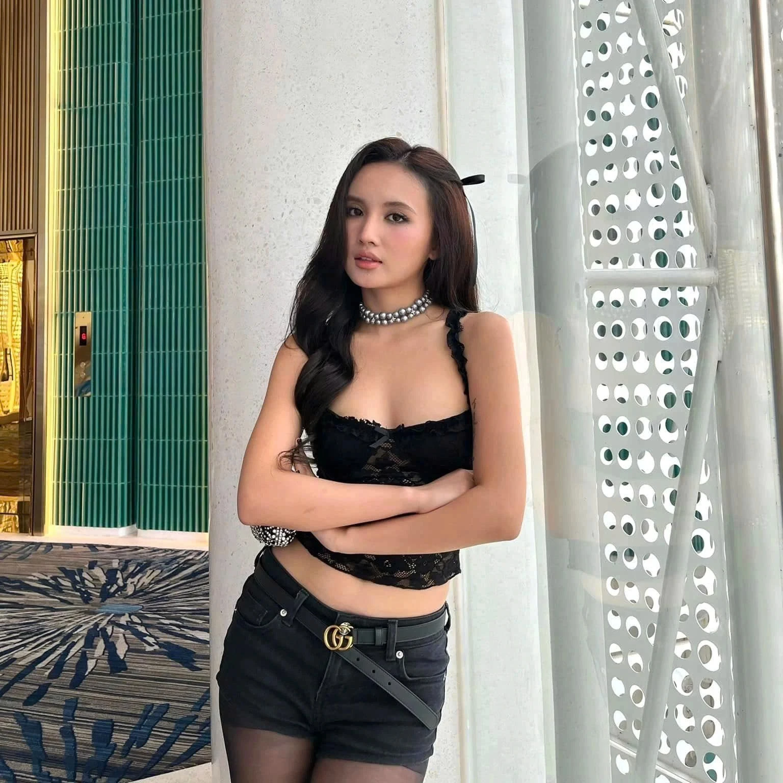 Hình thể của cô gái 21 tuổi cũng vô cùng quyến rũ.