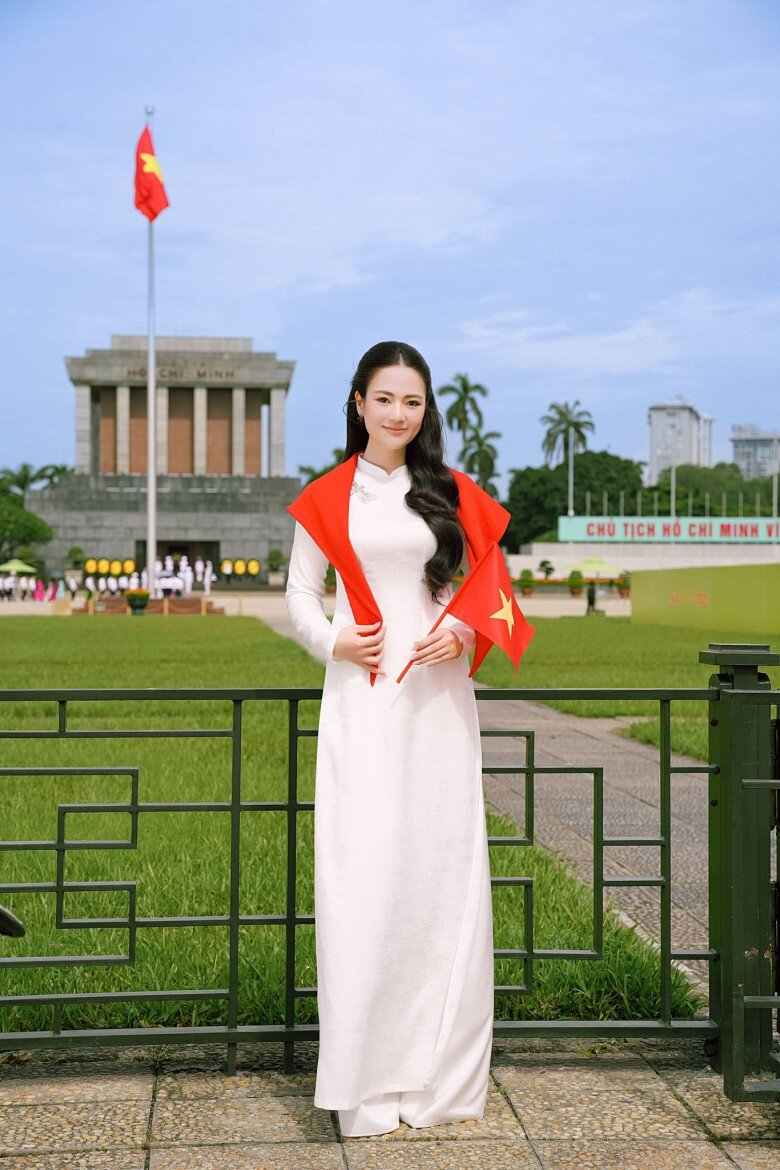Mỹ nhân 29 tuổi được khen xinh nhất nhì A80: Ngày thường ăn mặc nền nã, chuộng style thanh lịch chuẩn quý cô Hà Thành - 2