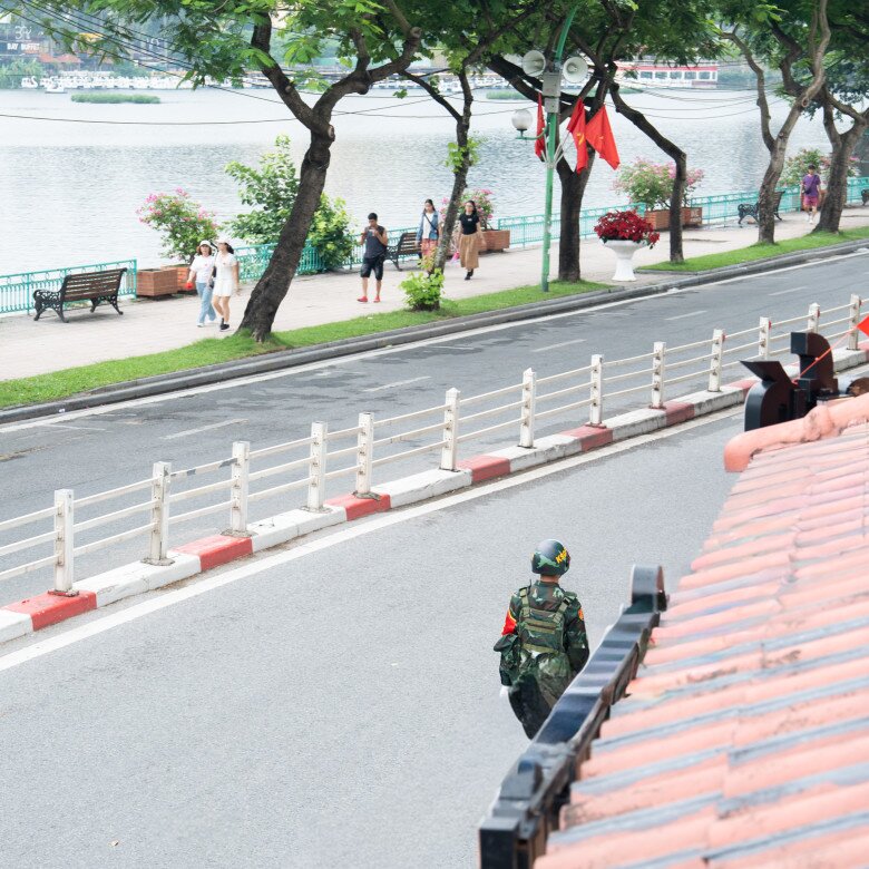 amp;#34;Sănamp;#34; 3 quán cà phê view xem diễu binh ở Hà Nội: Có nơi mở xuyên đêm, có quán chỉ nhận 60 khách giá 300.000 đồng - 6