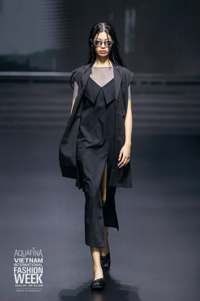 Cô gái trở thành thủ lĩnh nhà chung đang khiến fan amp;#34;dậy sóngamp;#34; ở Vietnam’s Next Top Model 2025 - 5
