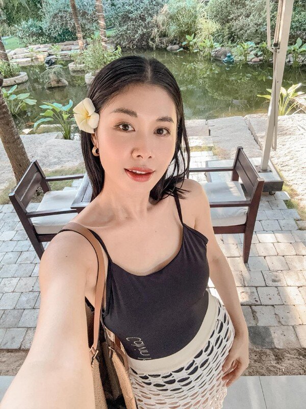 Hot girl lấy nam ca sĩ nổi tiếng, 40 tuổi da dẻ như em bé, ở biệt thự 2 triệu đô, túi hiệu bày la liệt như amp;#34;chơi đồ hàngamp;#34; - 5