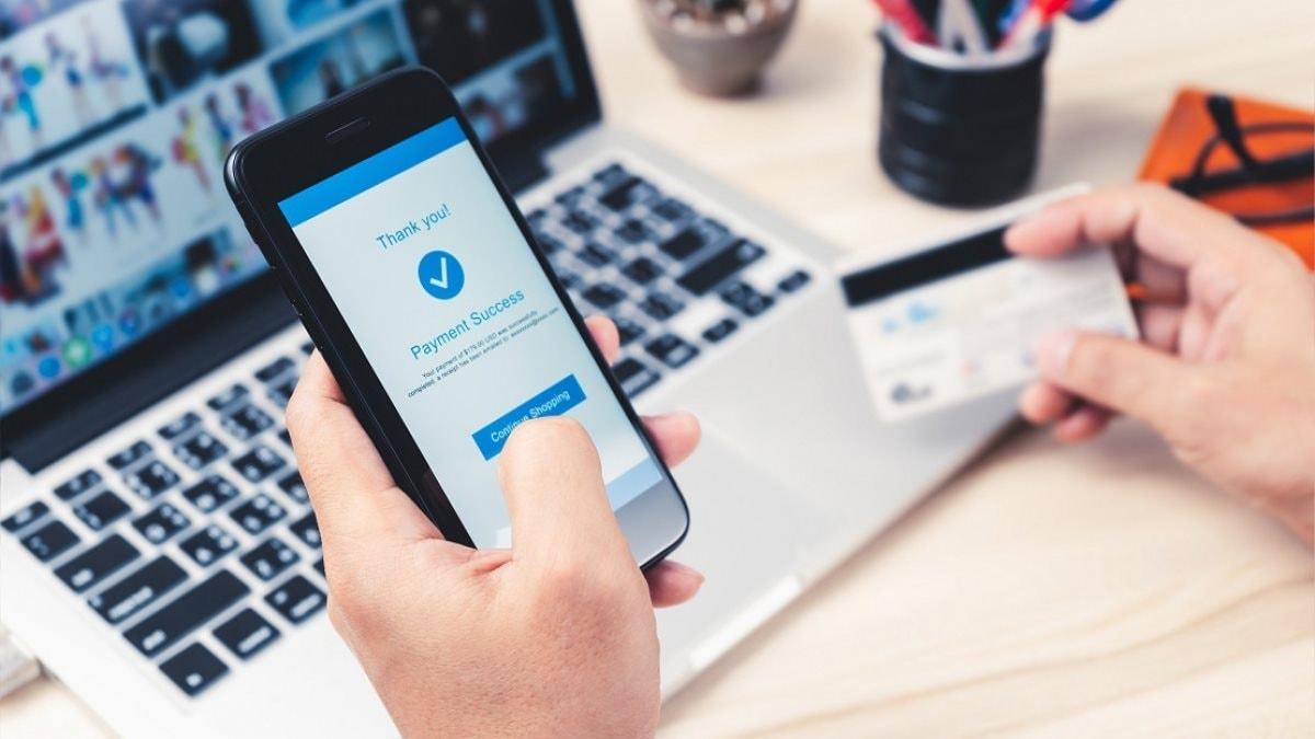 Nếu thẻ Căn cước công dân hết hạn sử dụng, các tài khoản ngân hàng của bạn cũng sẽ không thể thực hiện giao dịch.