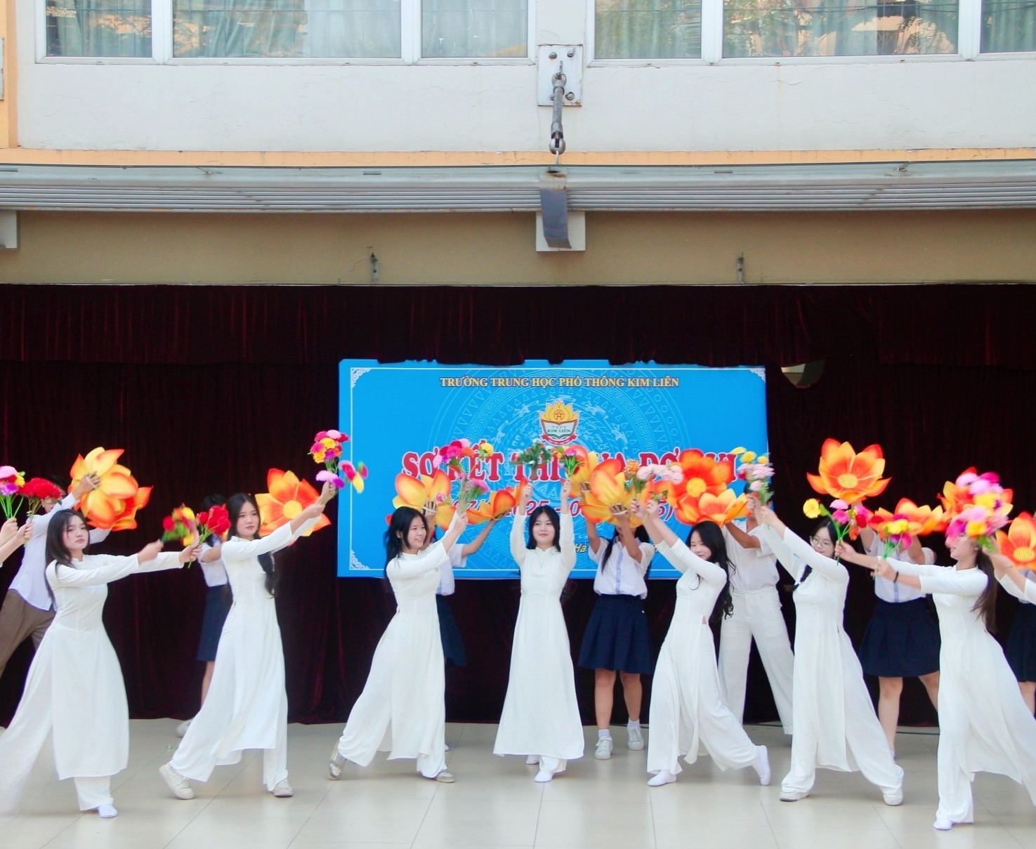 Học sinh trường THPT Kim Liên nổi tiếng với sự năng động, nhiệt huyết trong nhiều hoạt động ngoại khóa.