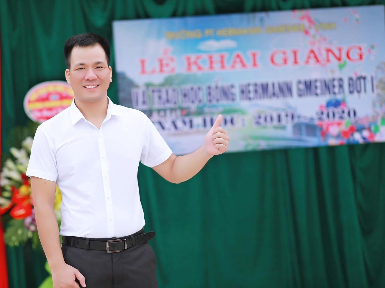 Đối với người thầy xứ Nghệ, chỉ cần còn được đứng trên bục giảng, còn được cầm phấn đã quá đỗi hạnh phúc.