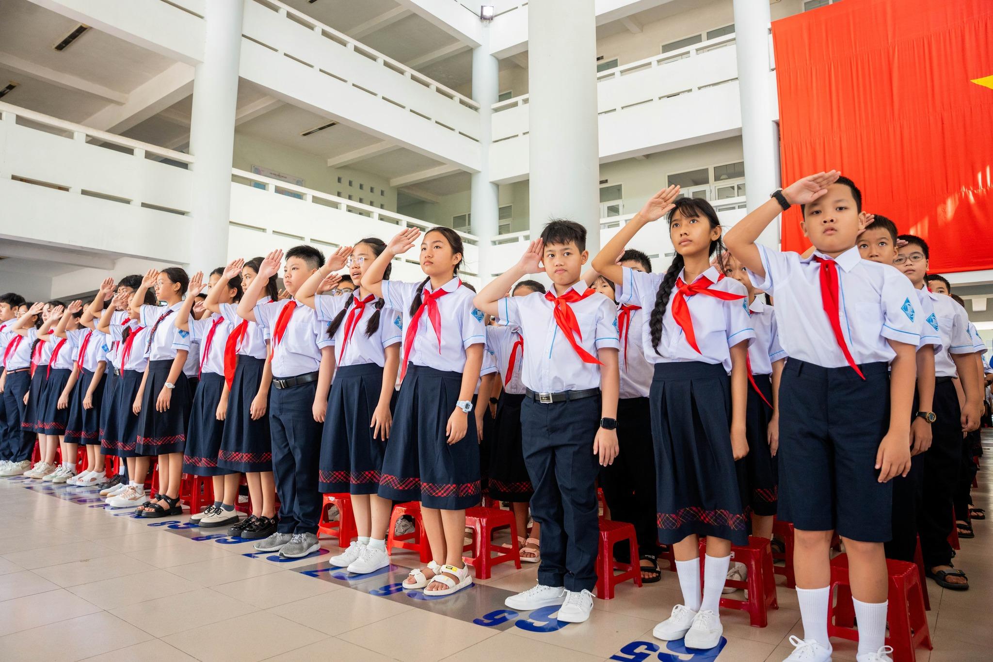 Nhiều học sinh của trường đậu vào trường THPT Chuyên Quốc Học ở kỳ thi chuyển cấp, đây cũng là minh chứng rõ nét cho chất lượng giáo dục, đào tạo học sinh của trường THCS Nguyễn Tri Phương.