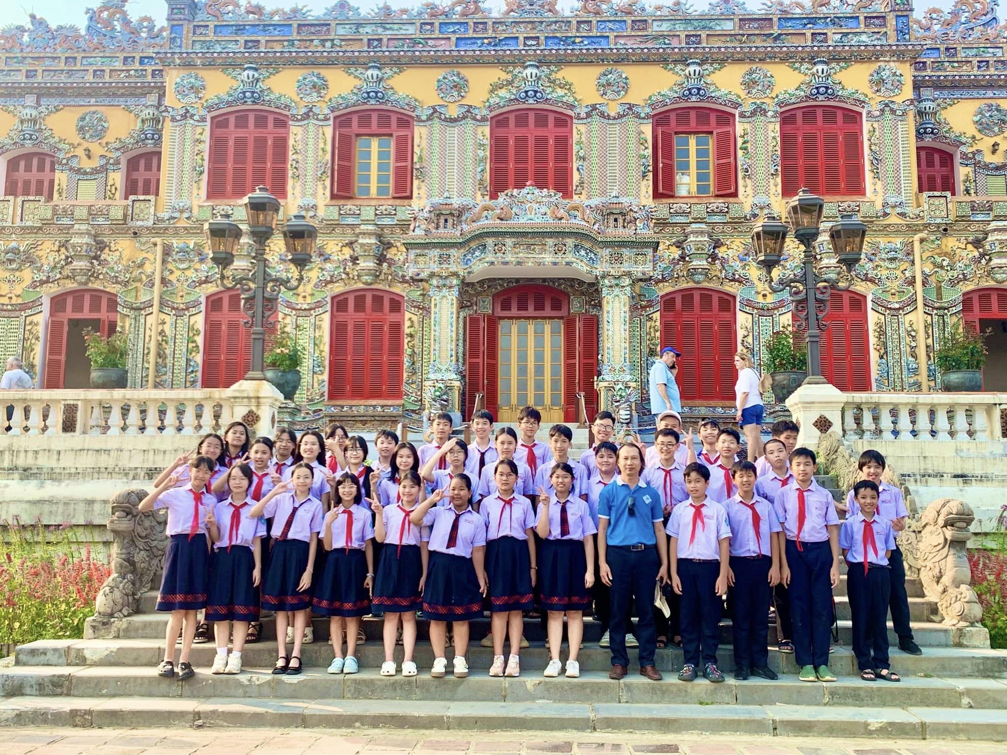 Các hoạt động ngoại khóa, rèn luyện kỹ năng sống được trường THCS Nguyễn Tri Phương chú trọng đẩy mạnh, phát huy.