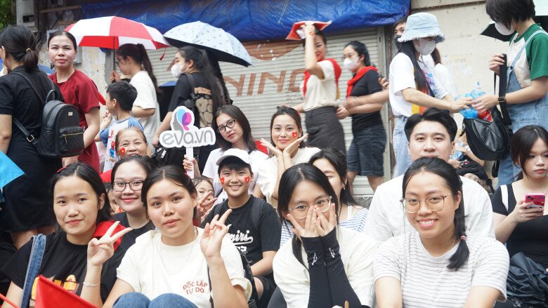 img srchttps://cdn.eva.vn/upload/3-2025/images/phuongld/hop-luyen-le5-1755772123-114-width780height439.jpg /