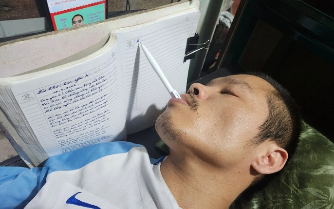 img srchttps://cdn.eva.vn/upload/3-2025/images/phuongld/chang-trai-tung-muon-hien-dau-cho-y-hoc-va-loi-nhan-toi-me-dip-le-vu-lan-con-yeu-me-nhung-cung-xin-l-long1-1757124955-198-width780height766.jpg /