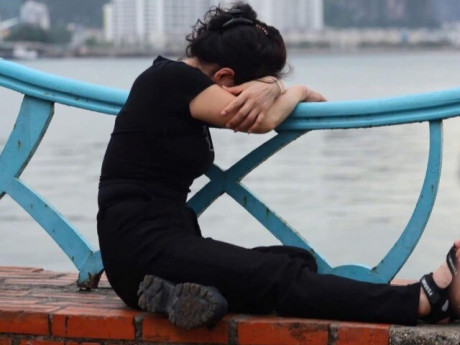 Vụ lật tàu Vịnh Xanh 58 ở Hạ Long: Sang chấn tâm lý từ những lời từ biệt, dặn dò và dư luận đừng “đổ thêm dầu vào lửa”