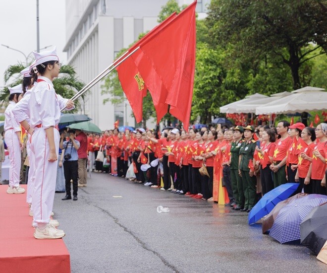 img srchttps://cdn.eva.vn/upload/3-2025/images/phuongld/hon-1000-nguoi-cao-tuoi-lap-ky-luc-viet-nam-khi-cung-nhau-hat-quoc-ca-tai-su-kien-u80-huong-ung-a80-u80---copy-1755596592-348-width780height409.jpg /