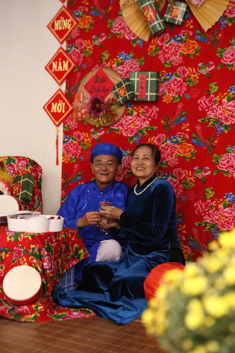 Trong suốt hành trình điều trị, ông Tùng luôn được sự động viên, tin tưởng từ vợ cùng các con, cháu. 