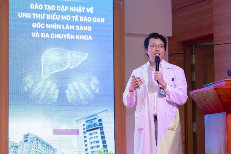 Bác sĩ Nguyễn Duy Anh nhận định, ông Tùng đã vượt qua bệnh tật một cách ngoạn mục đến bác sĩ cũng bất ngờ. 