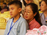 Tin tức - Xúc động cậu bé 11 tuổi rưng rưng nước mắt "xin lỗi mẹ vì con đã hư, làm mẹ buồn" tại lễ Vu lan báo hiếu