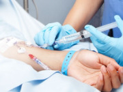 Sức khỏe - Thanh niên 24 tuổi bị sốt xuất huyết “quật ngã” khi chủ quan tự truyền dịch tại nhà vì nghĩ bệnh nhẹ