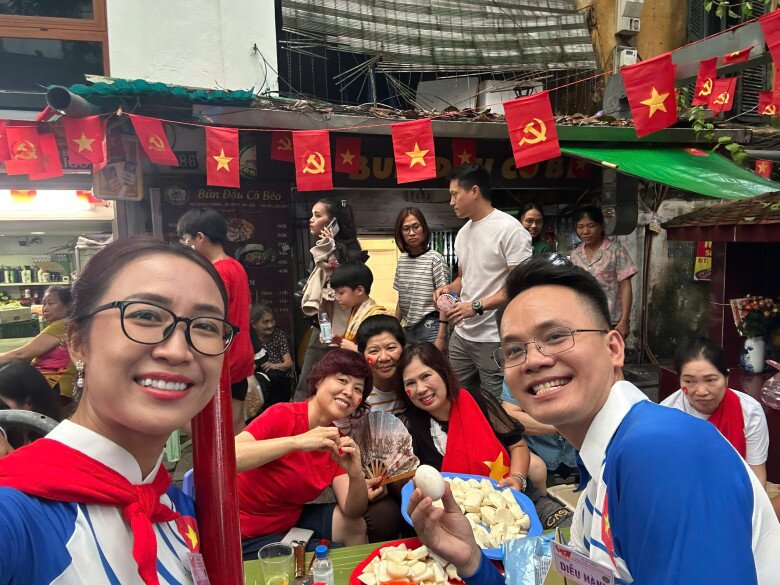 img srchttps://cdn.eva.vn/upload/3-2025/images/phuongld/tap-hoa-co-beo-phat-mien-phi-200-qua-trung-40kg-hoa-qua-du-kien-tang-gap-3-lan-trong-ngay-tong-duyet-a-1756438301-895-width780height585.jpg /