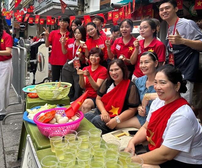 img srchttps://cdn.eva.vn/upload/3-2025/images/phuongld/tap-hoa-co-beo-phat-mien-phi-200-qua-trung-40kg-hoa-qua-du-kien-tang-gap-3-lan-trong-ngay-tong-duyet-a1-1756438301-259-width780height670.jpg /