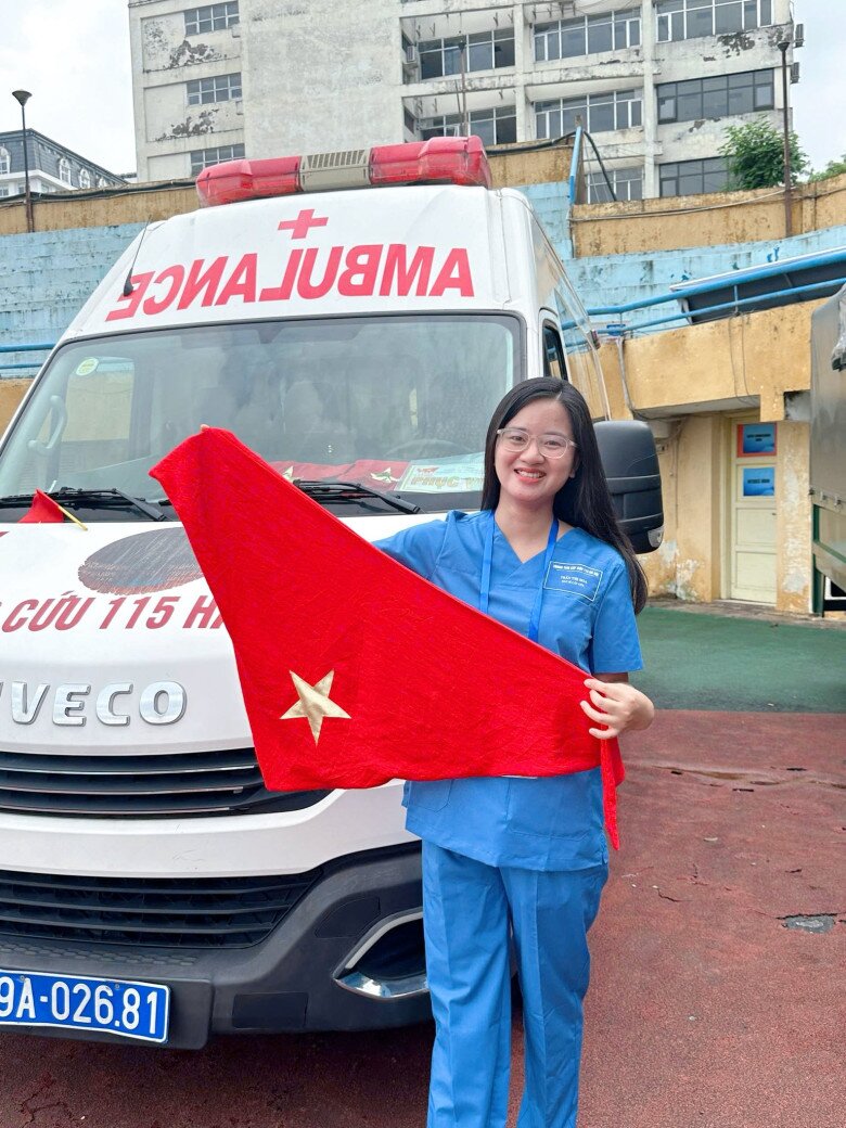 Bác sĩ Hoa cho biết, được tham gia và góp chút sức nhỏ bé vào sự kiện là niềm tự hào đối với cô.