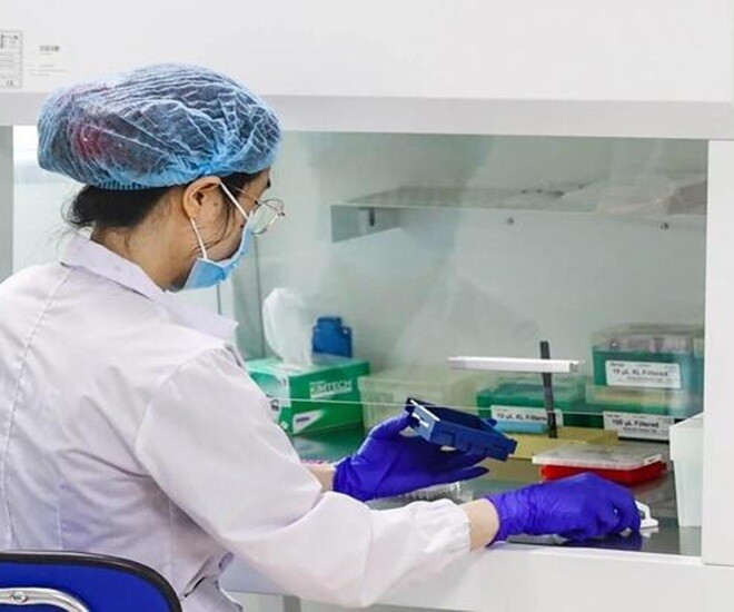 Sau khi có kết quả xét nghiệm ADN, hành động của người vợ khiến chồng bật khóc. Ảnh minh họa. 