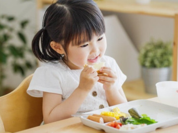 Sức khỏe - Làm sao để giúp trẻ xây dựng đề kháng khoẻ từ bên trong? Việc làm dễ nhưng nhiều bố mẹ chủ quan bỏ qua
